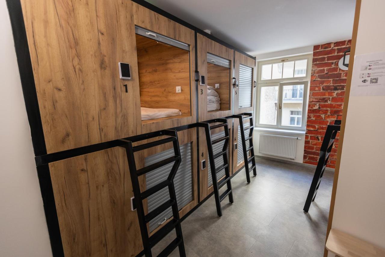 Capsule Hostel Andel Centre Spirit Prague Exterior photo